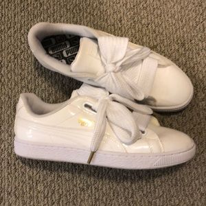 NWOT White Puma Sneakers